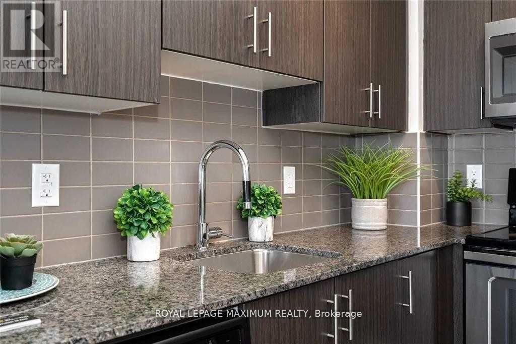 












2209 - 3700 HIGHWAY 7 ROAD N

,
Vaughan,




Ontario
L4L1A6

