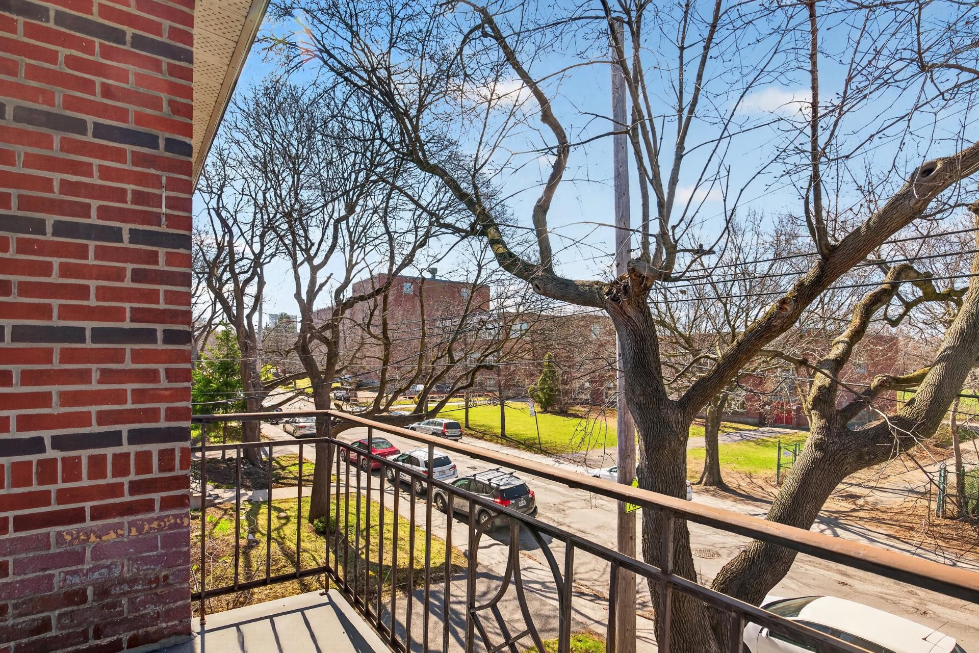 









4927


Av. Draper

,
Montréal (Côte-des-Neiges/Notre-Dame-de-Grâce),




QC
H3X3P6

