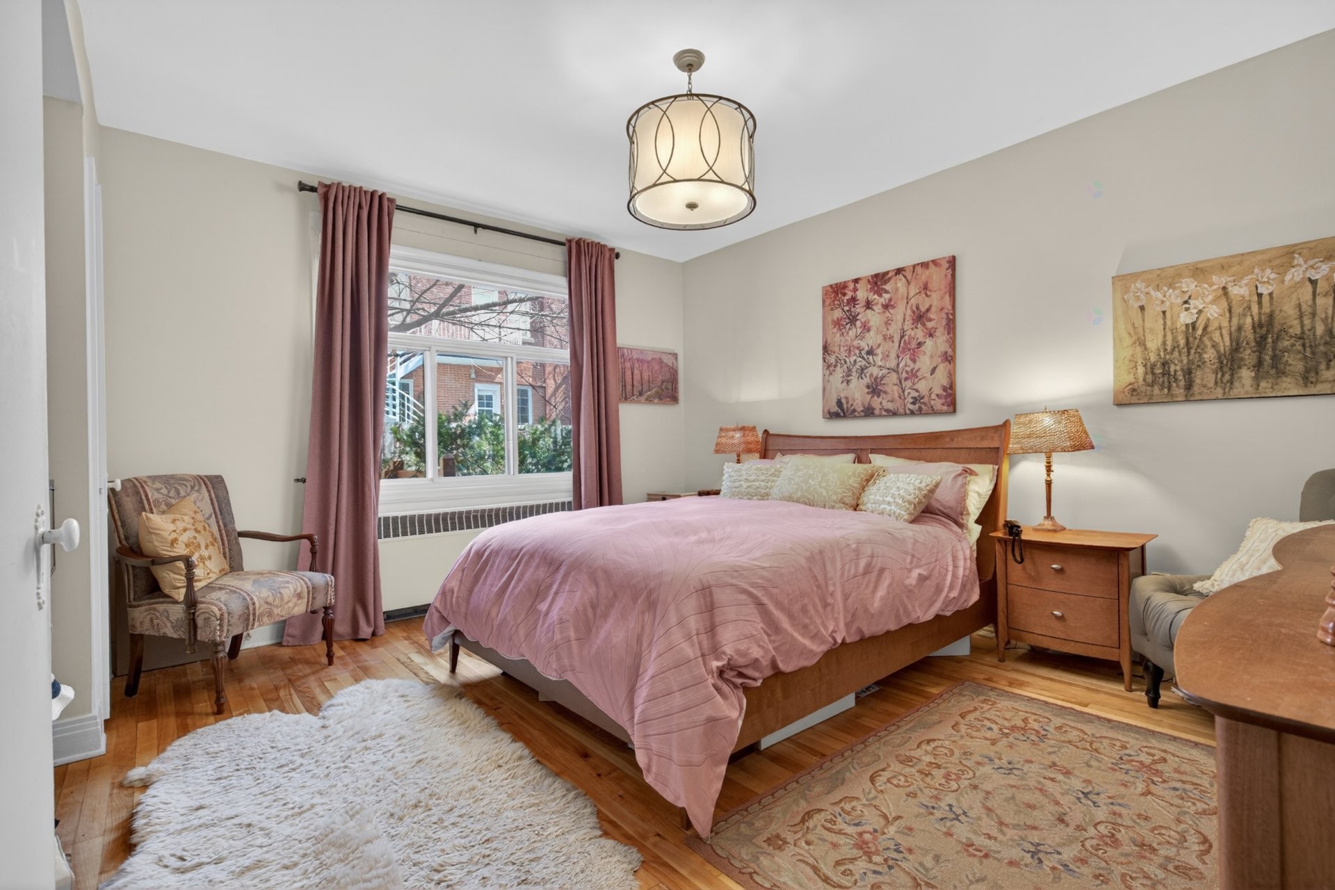 









4927


Av. Draper

,
Montréal (Côte-des-Neiges/Notre-Dame-de-Grâce),




QC
H3X3P6

