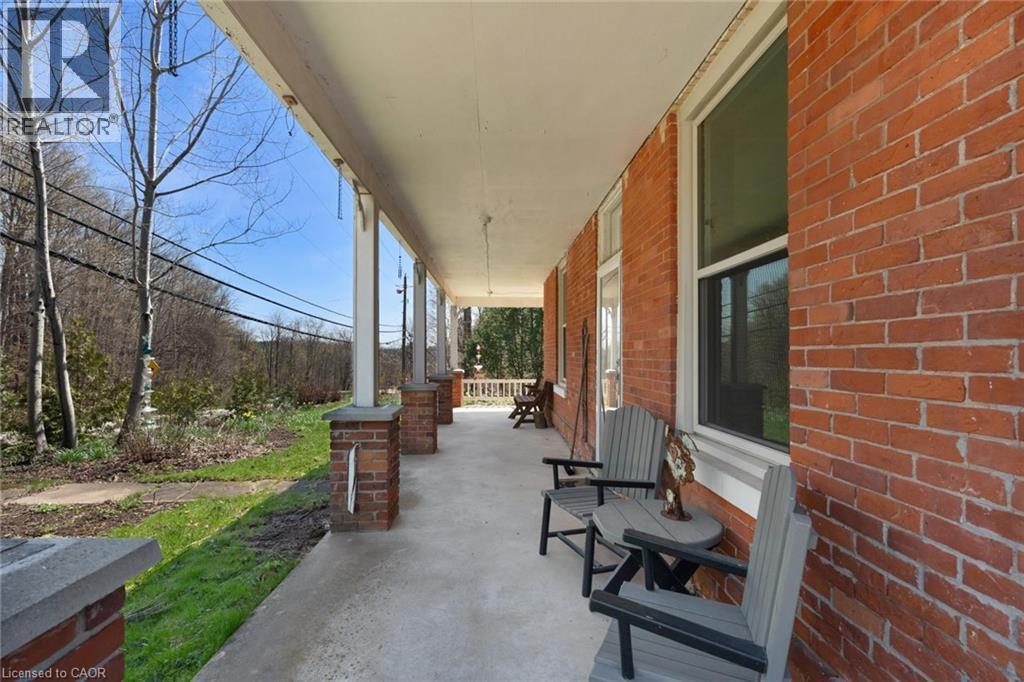 












311 BROCK Road

,
Hamilton,




Ontario
L9H5H4

