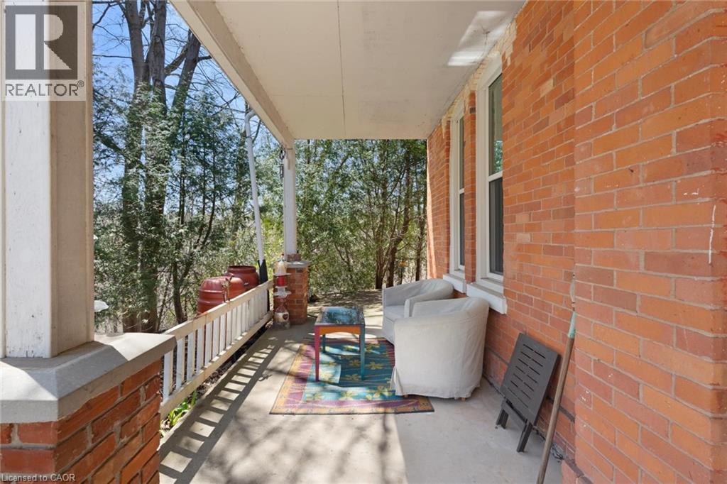 












311 BROCK Road

,
Hamilton,




Ontario
L9H5H4

