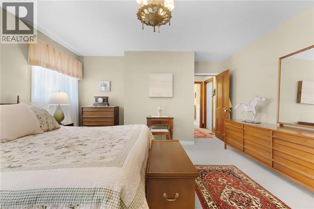 












311 BROCK Road

,
Hamilton,




Ontario
L9H5H4

