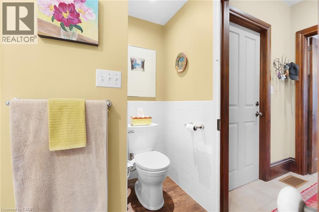 












311 BROCK Road

,
Hamilton,




Ontario
L9H5H4

