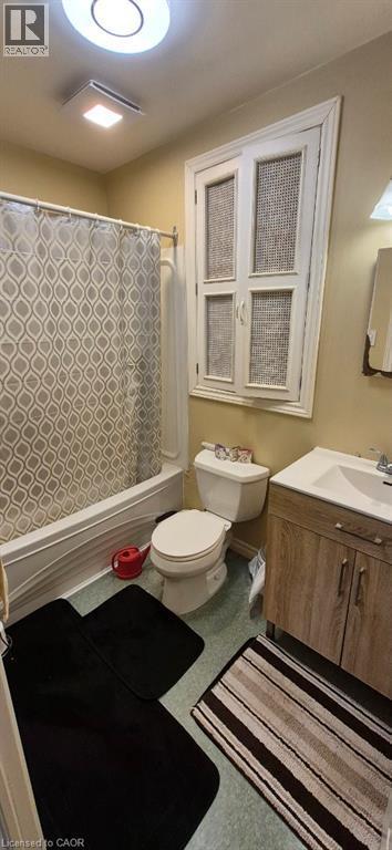 












311 BROCK Road

,
Hamilton,




Ontario
L9H5H4

