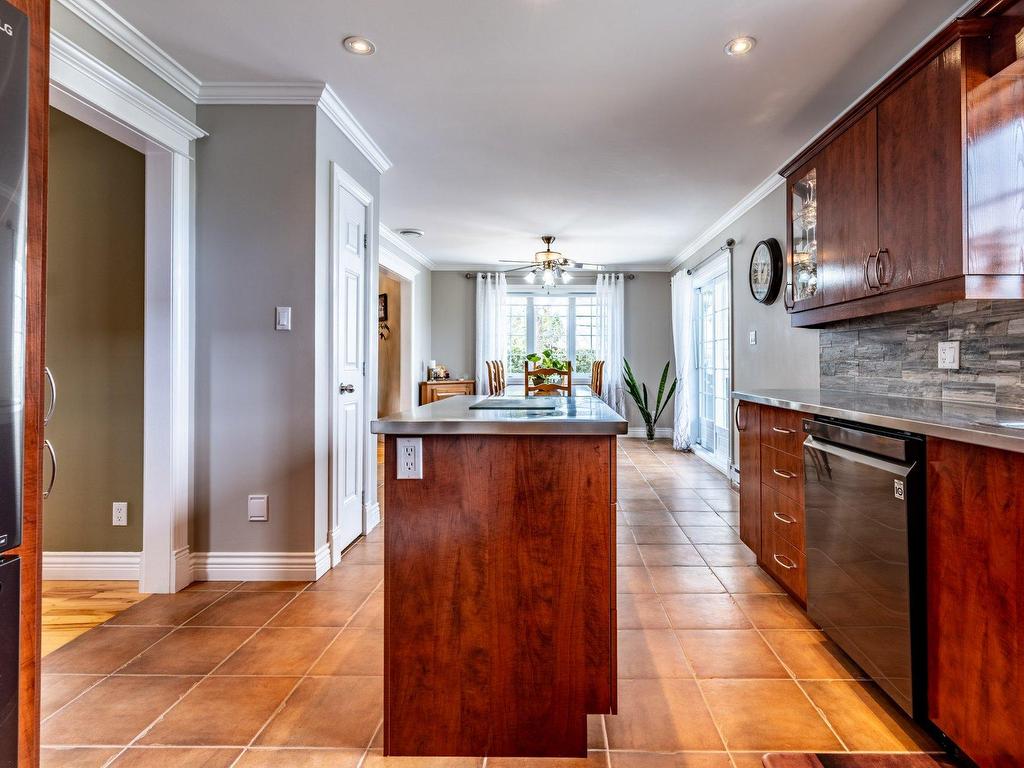 









5272


Av. Louis-G.-Caron

,
Shawinigan,




QC
G9R1X9

