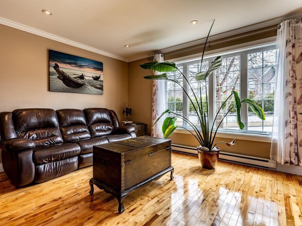 









5272


Av. Louis-G.-Caron

,
Shawinigan,




QC
G9R1X9

