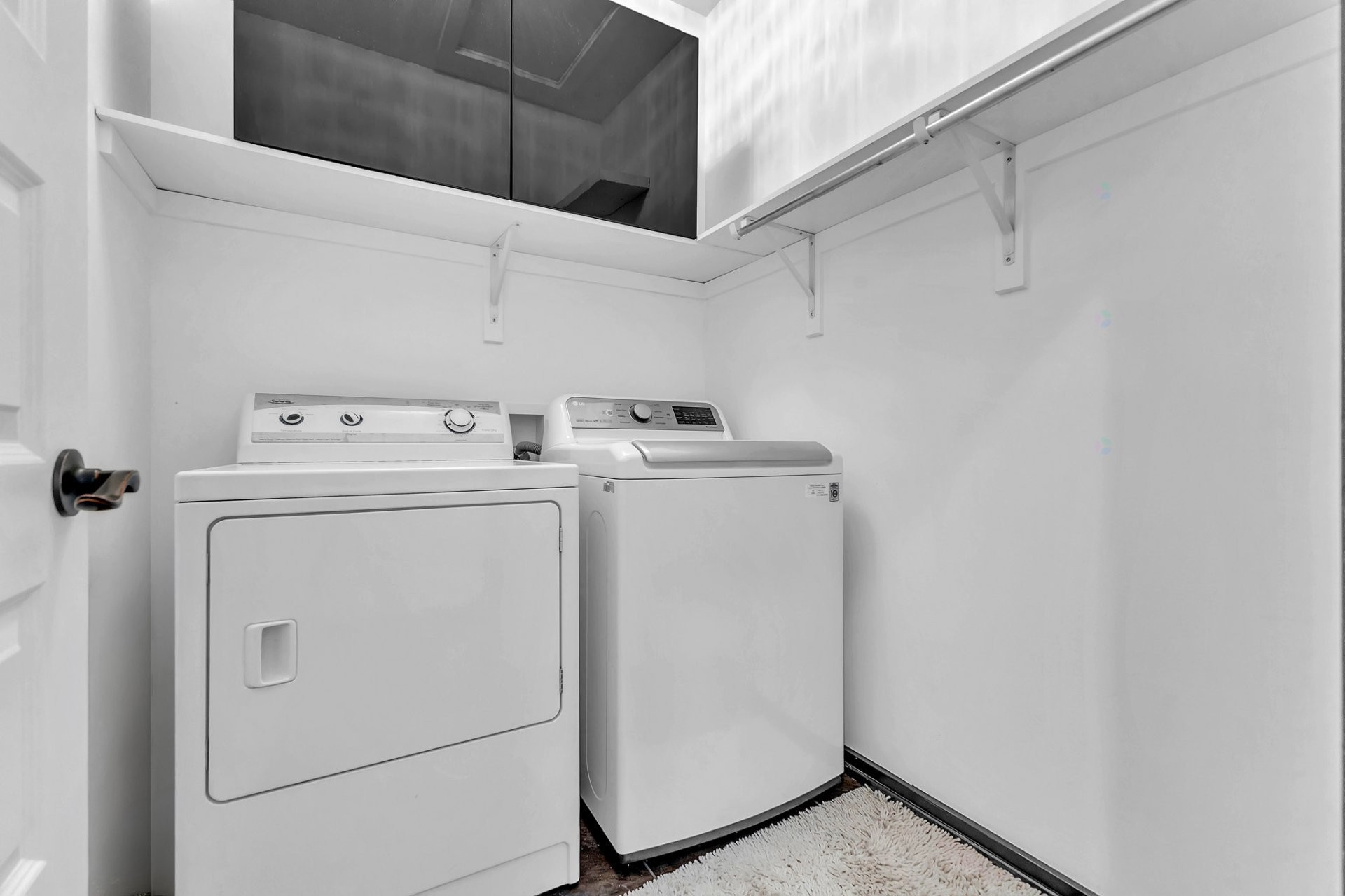 









40


Ch. des Échassiers

,
Val-des-Monts,




QC
J8N0B7


