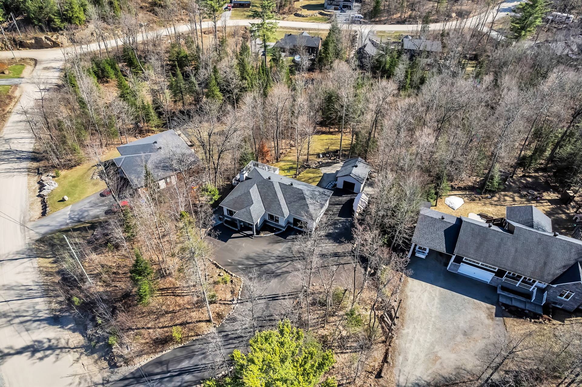 









40


Ch. des Échassiers

,
Val-des-Monts,




QC
J8N0B7

