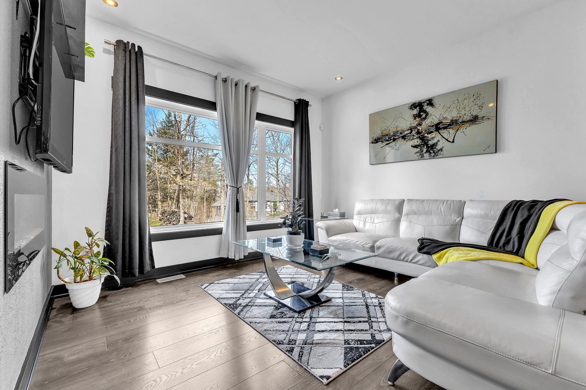 









40


Ch. des Échassiers

,
Val-des-Monts,




QC
J8N0B7

