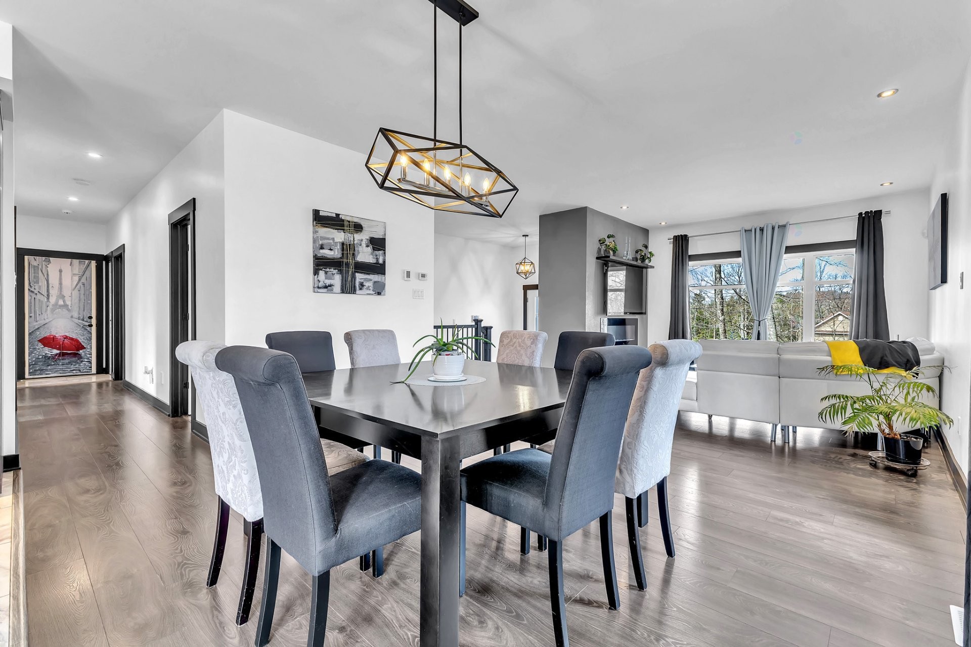 









40


Ch. des Échassiers

,
Val-des-Monts,




QC
J8N0B7

