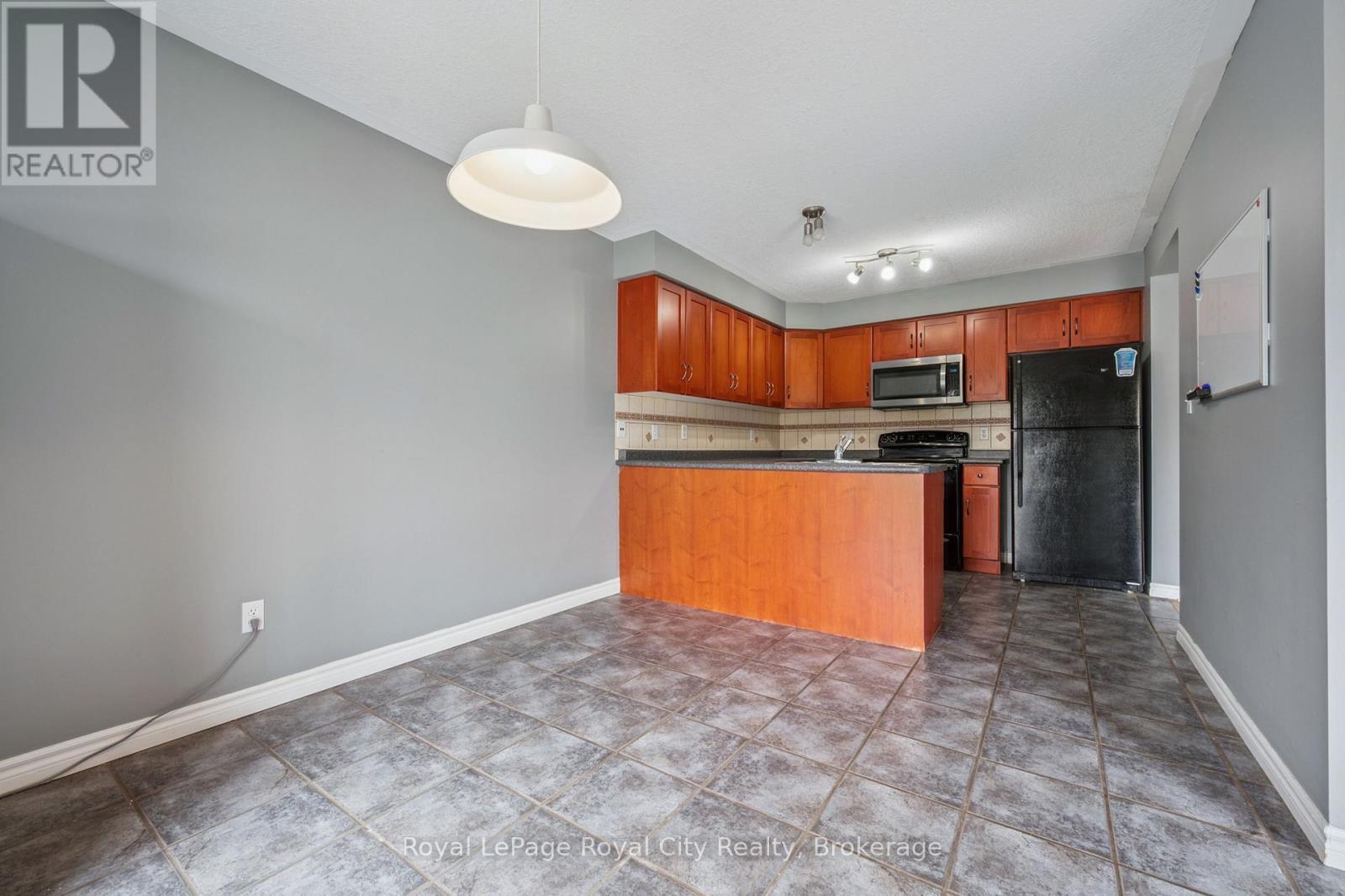 












30 DARNELL ROAD

,
Guelph (Kortright West),




Ontario
N1G5K3

