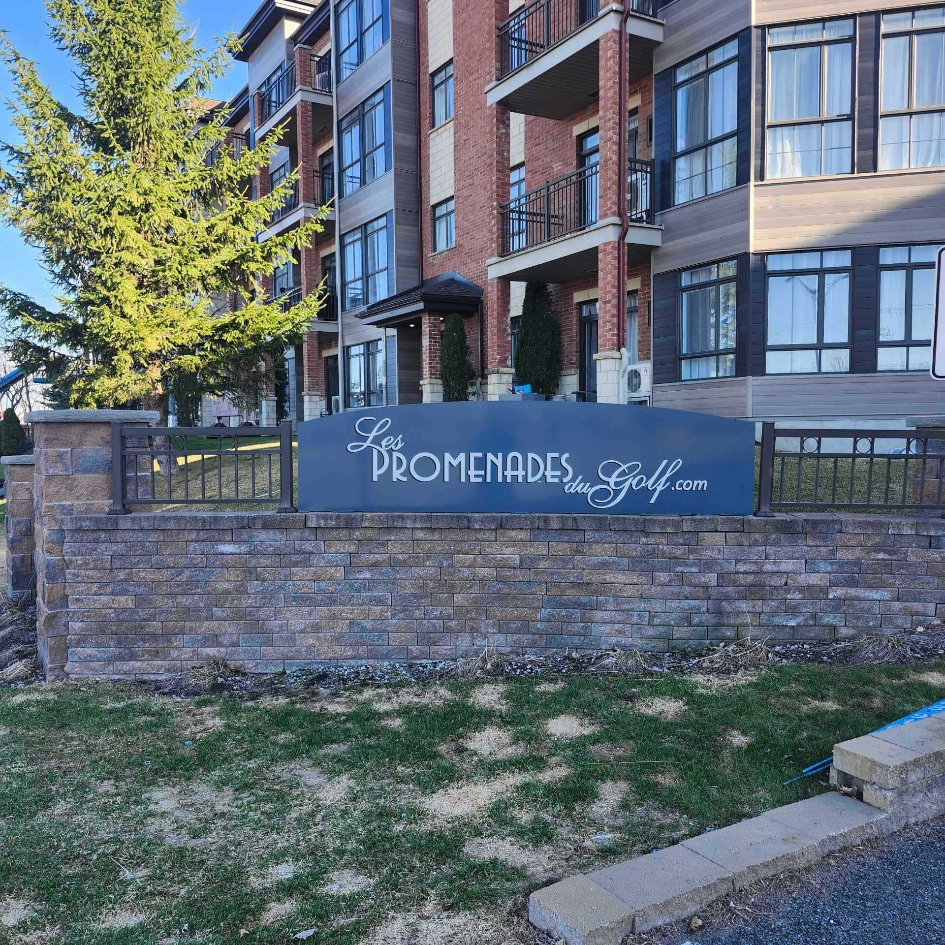 









110


Av. du Golf

, 311,
La Prairie,




QC
J5R0H1

