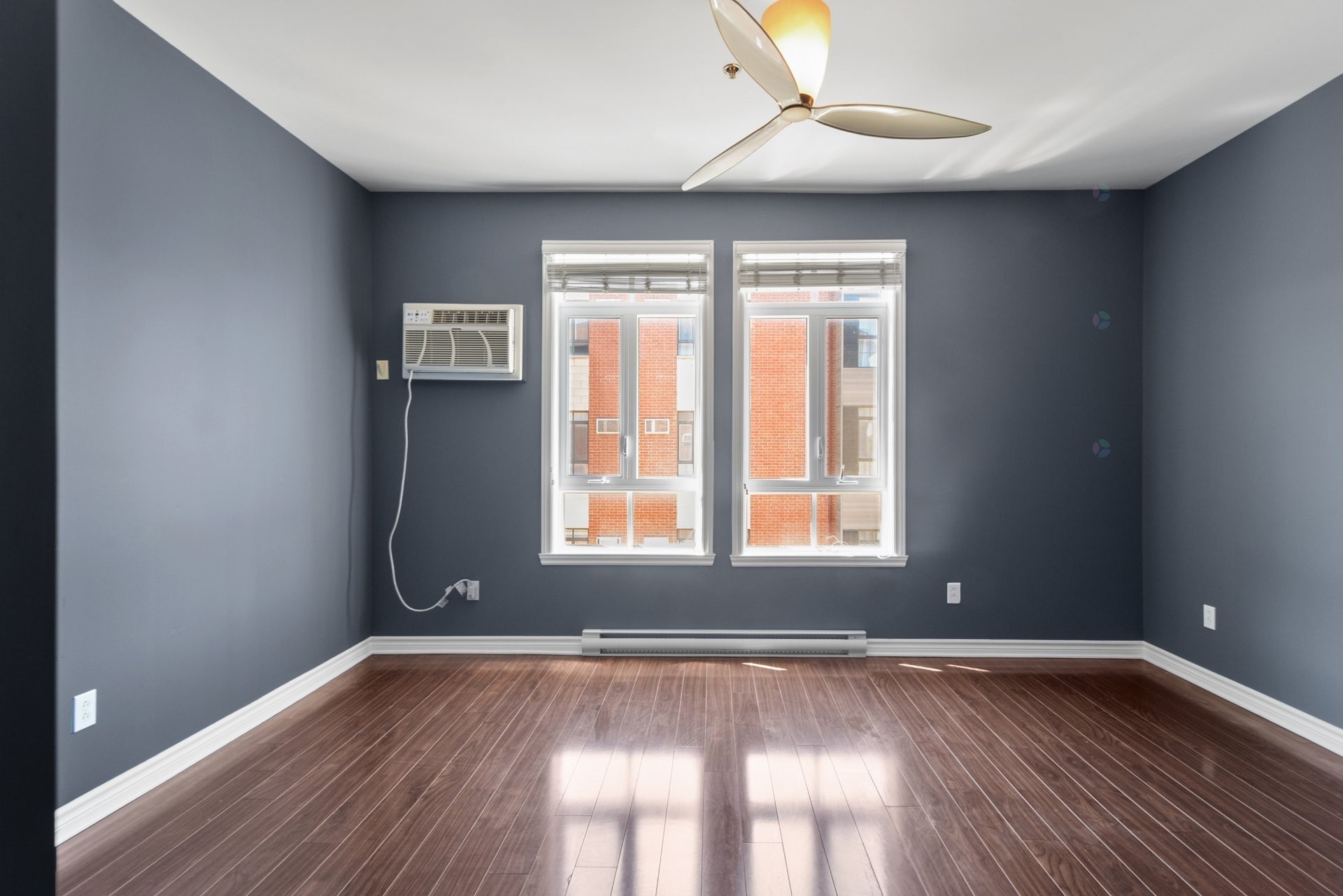 









110


Av. du Golf

, 311,
La Prairie,




QC
J5R0H1

