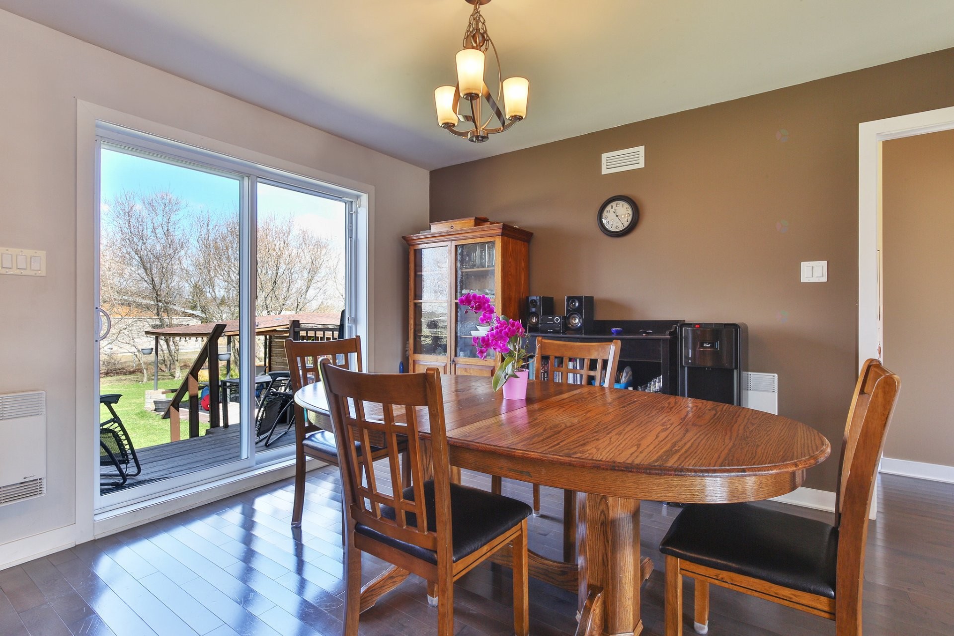 









409


Rue Boulais

,
Saint-Alexandre,




QC
J0J1S0

