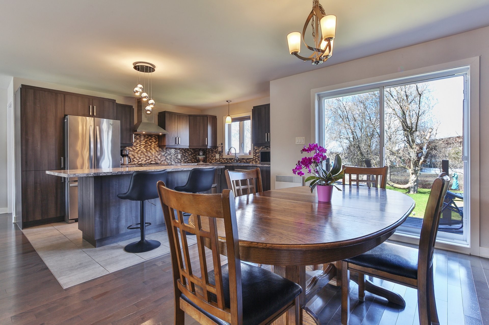 









409


Rue Boulais

,
Saint-Alexandre,




QC
J0J1S0

