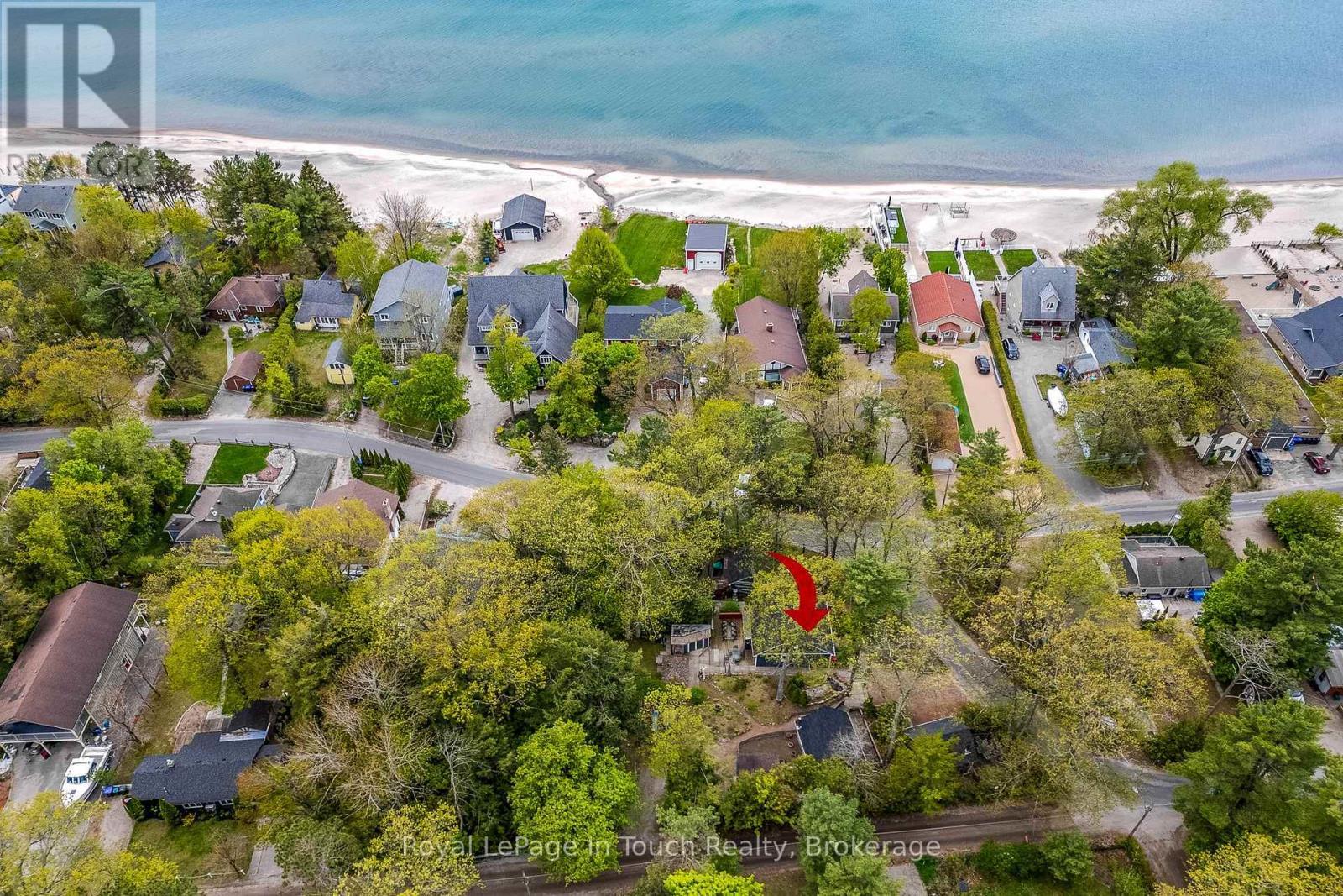 












35 TINY BEACHES ROAD S

,
Tiny,




Ontario
L0L2J0

