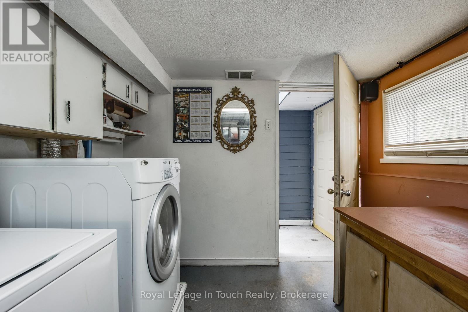 












35 TINY BEACHES ROAD S

,
Tiny,




Ontario
L0L2J0

