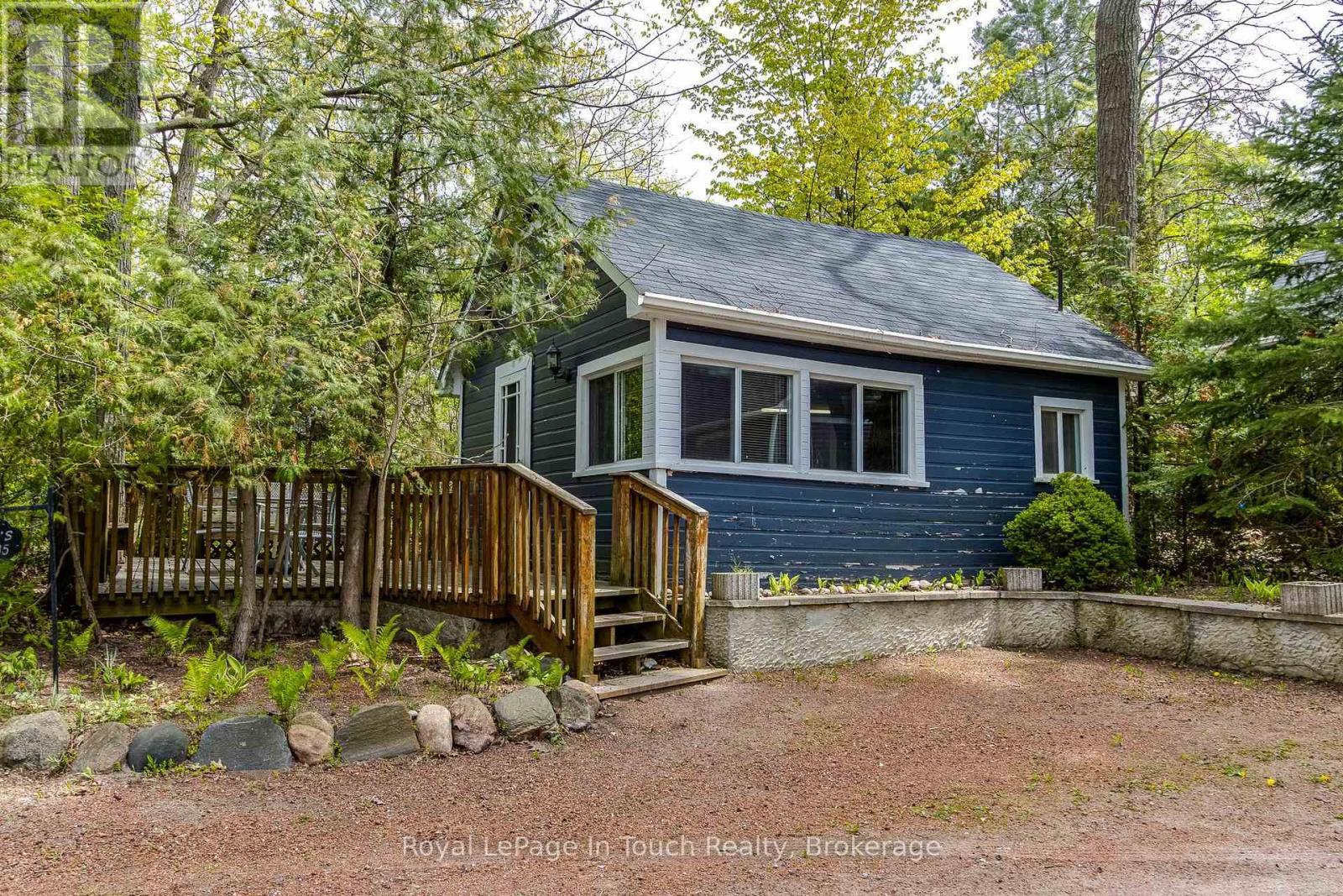












35 TINY BEACHES ROAD S

,
Tiny,




Ontario
L0L2J0

