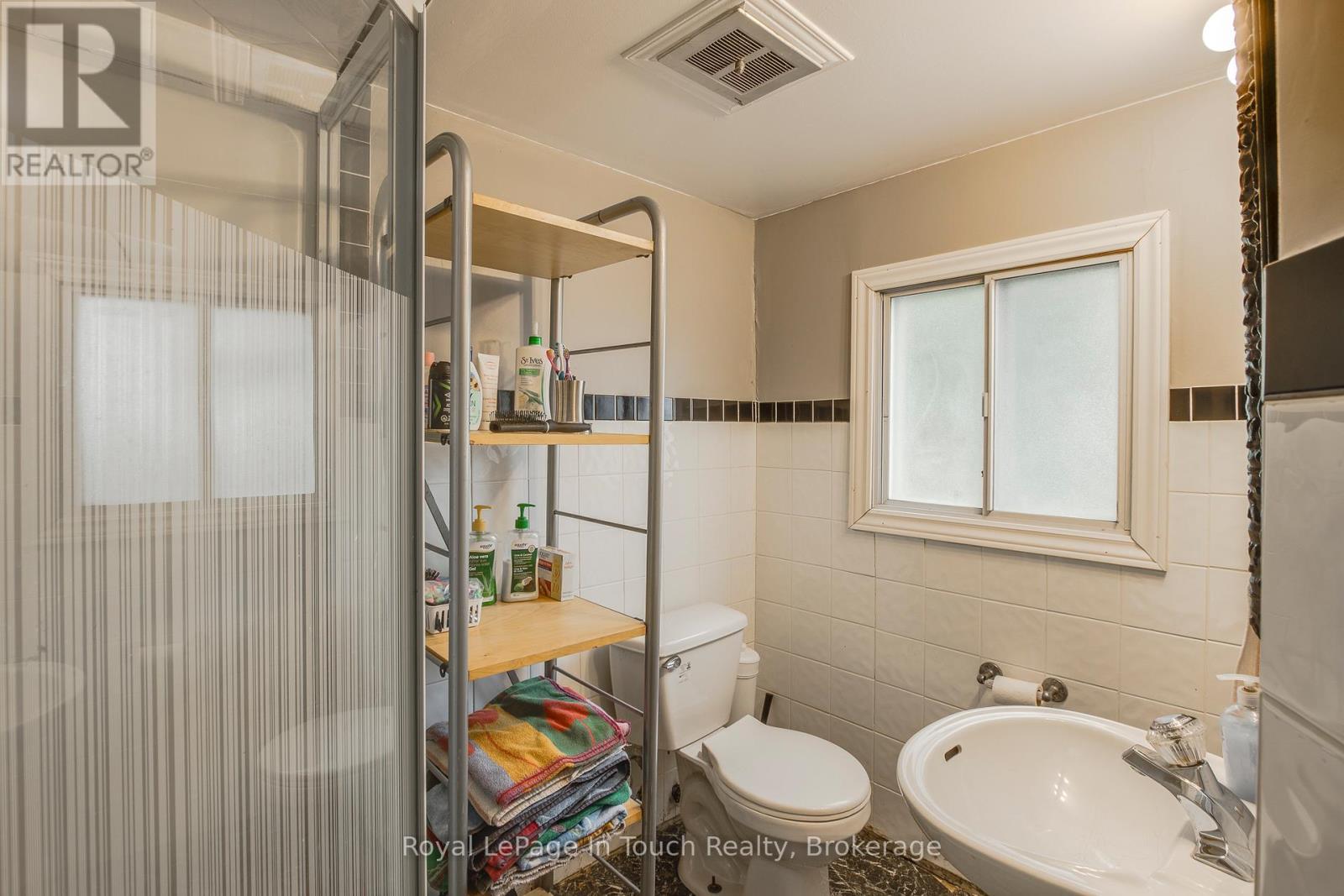 












35 TINY BEACHES ROAD S

,
Tiny,




Ontario
L0L2J0

