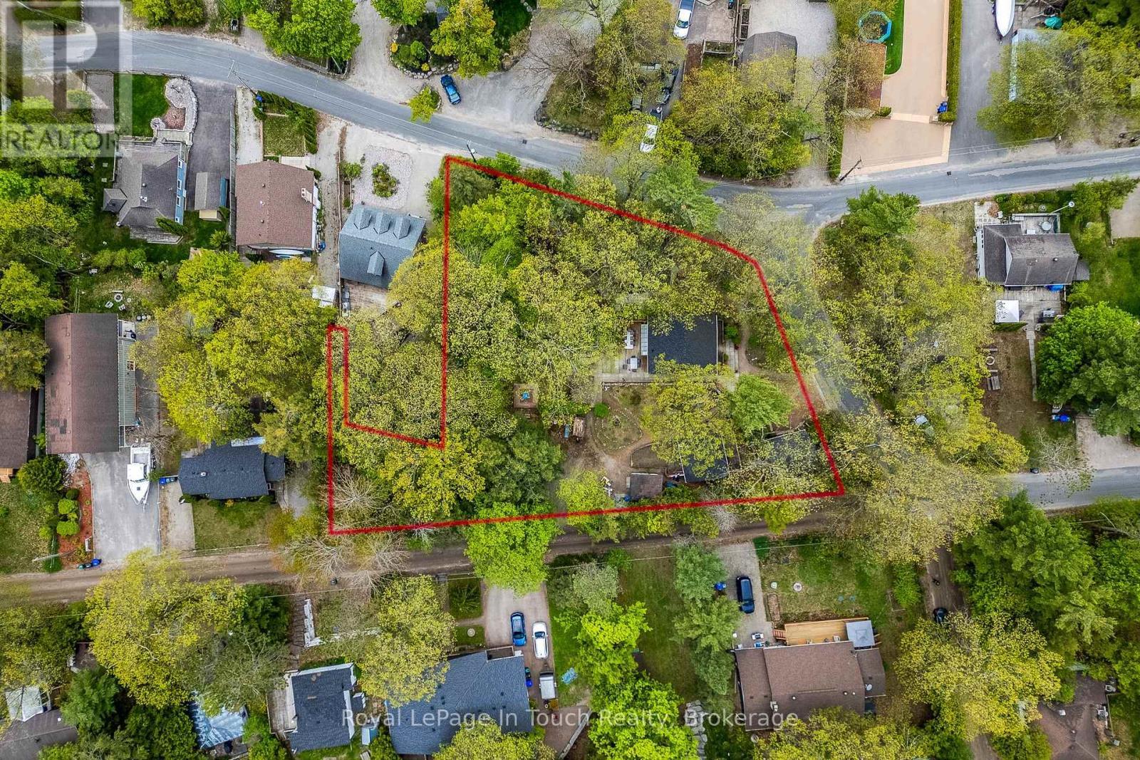 












35 TINY BEACHES ROAD S

,
Tiny,




Ontario
L0L2J0

