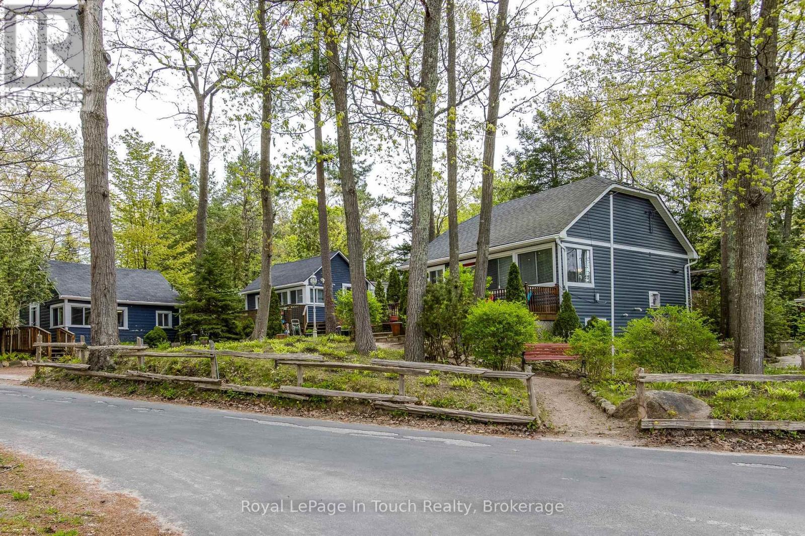 












35 TINY BEACHES ROAD S

,
Tiny,




Ontario
L0L2J0

