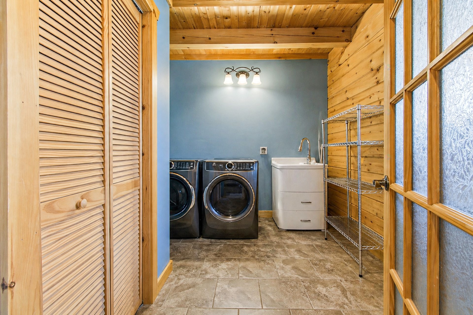 









87


Ch. Whinfield

,
Grenville-sur-la-Rouge,




QC
J0V1B0

