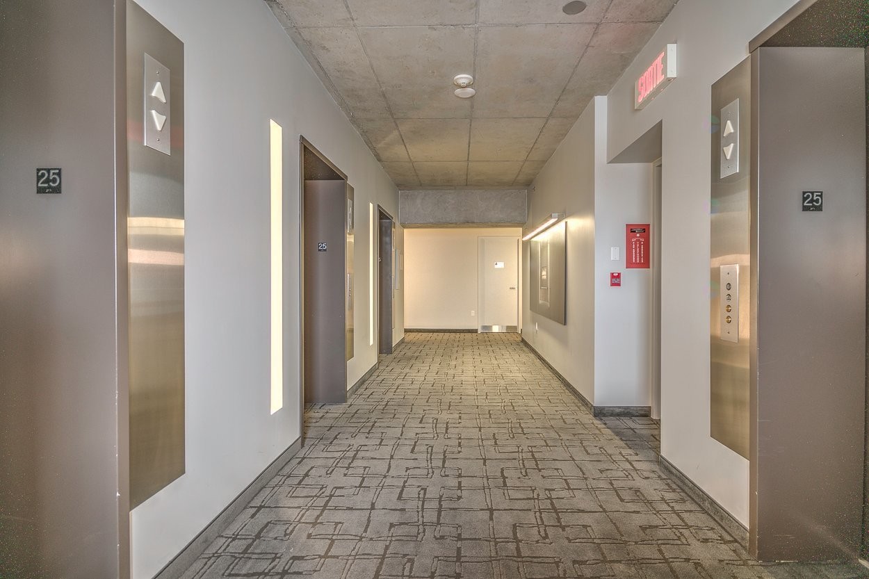 









350


Boul. De Maisonneuve O.

, 2706,
Montréal (Ville-Marie),




QC
H3A0B4

