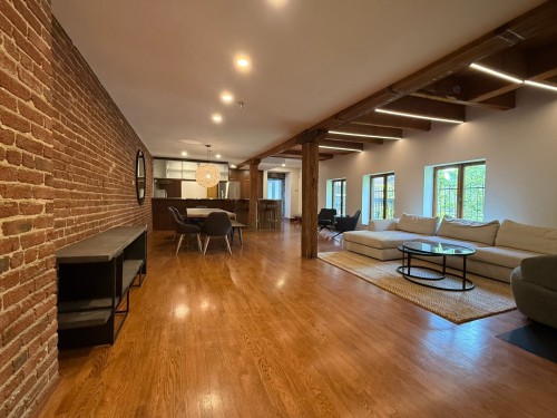 Featured Listing Photo 