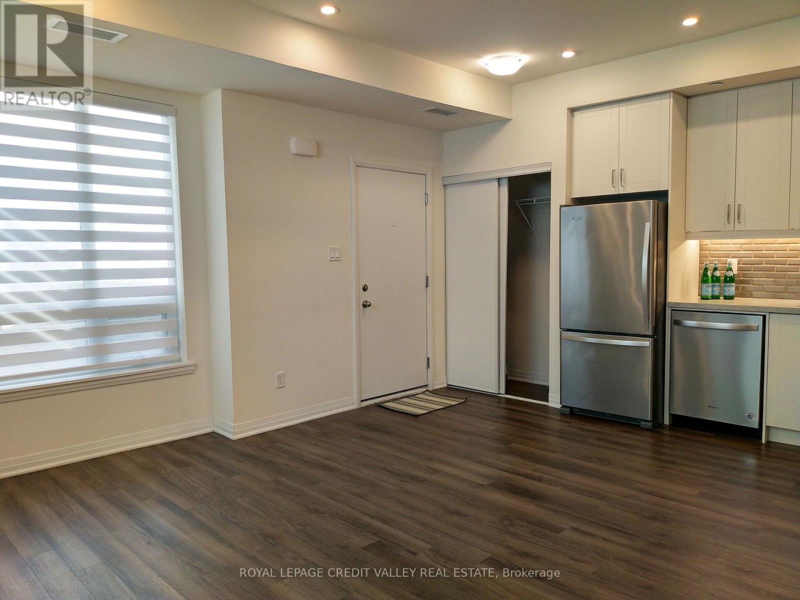 












37 - 650 ATWATER AVENUE

,
Mississauga,




Ontario
L5G0B6

