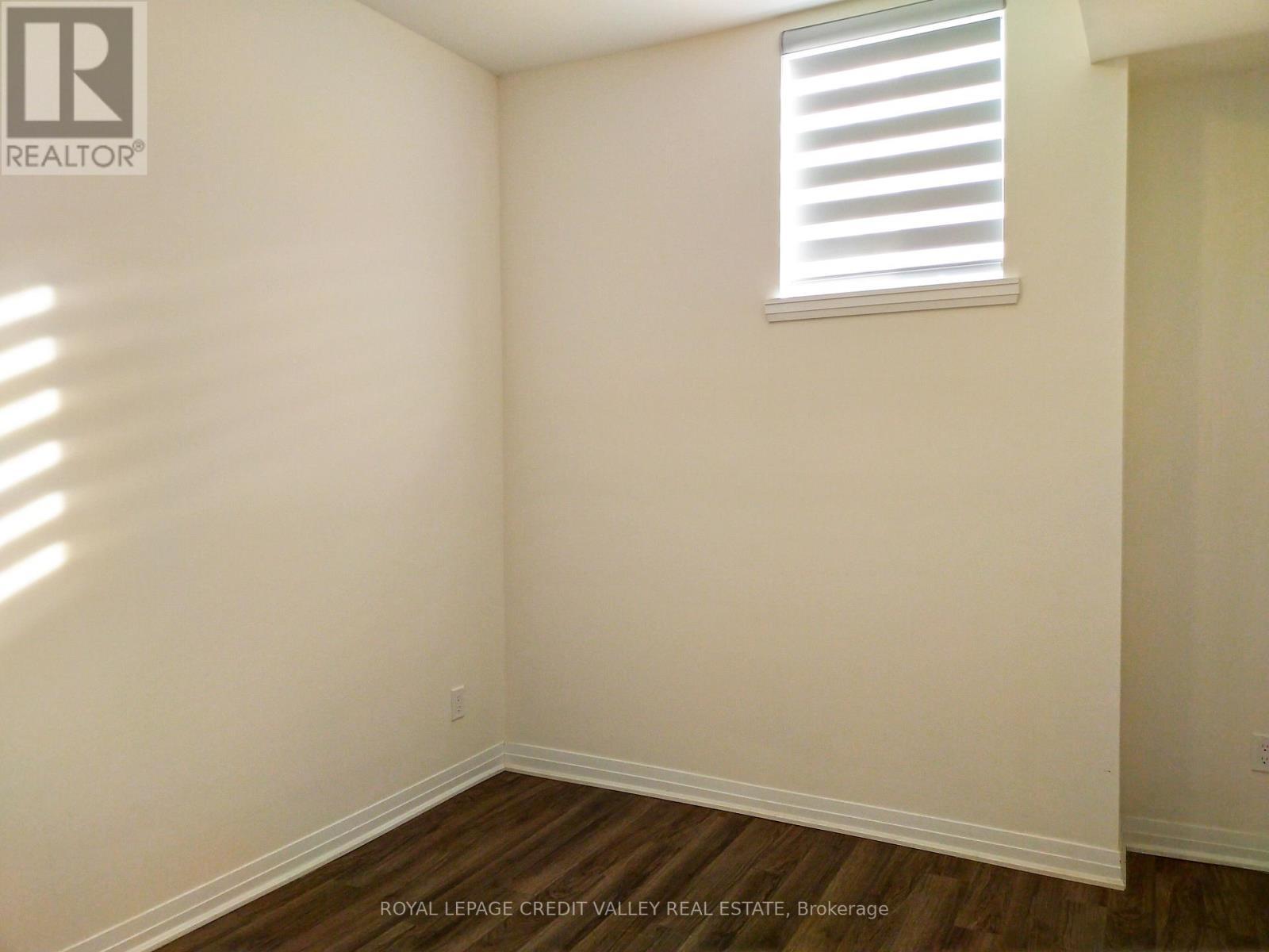 












37 - 650 ATWATER AVENUE

,
Mississauga,




Ontario
L5G0B6

