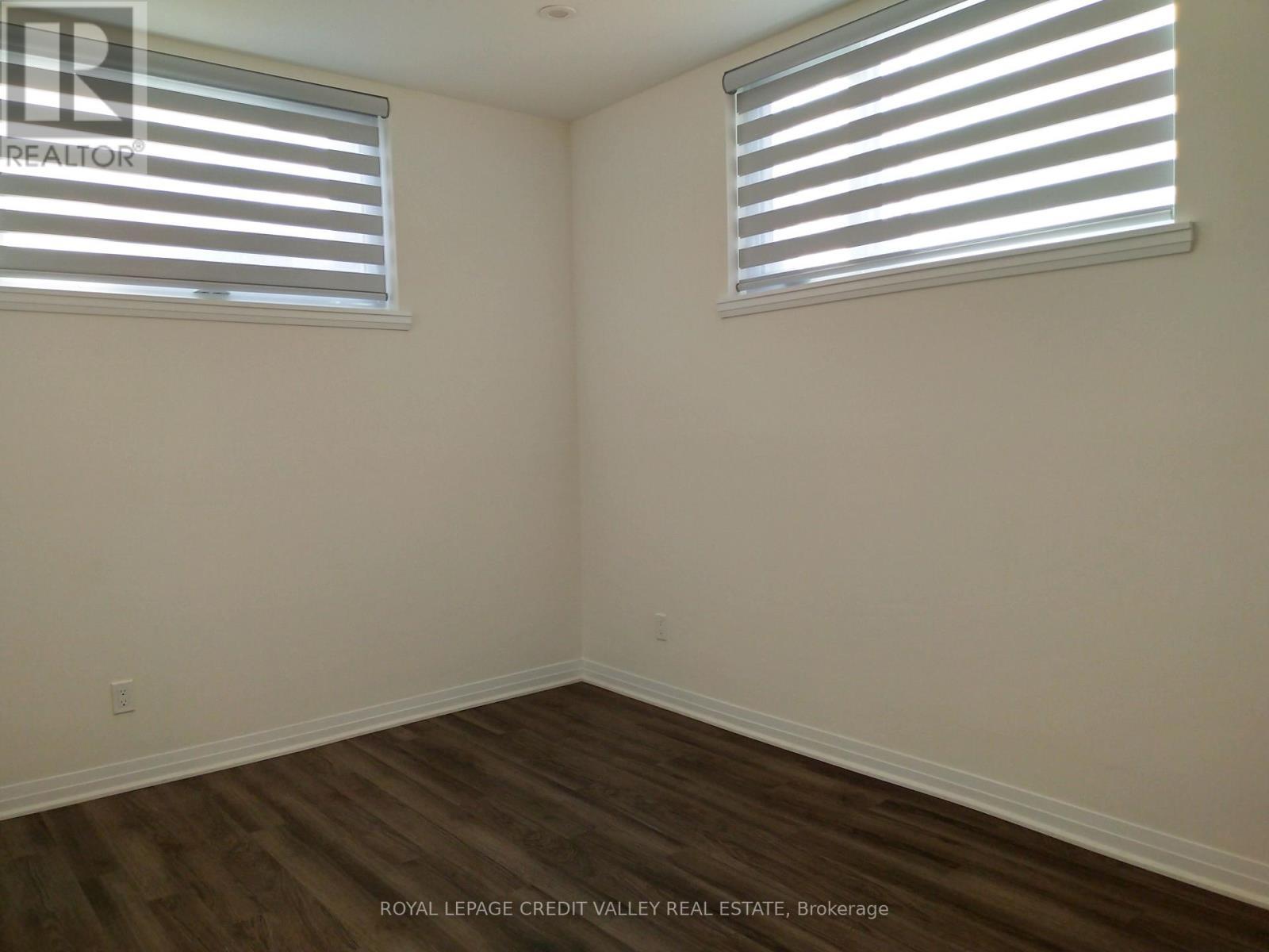 












37 - 650 ATWATER AVENUE

,
Mississauga,




Ontario
L5G0B6

