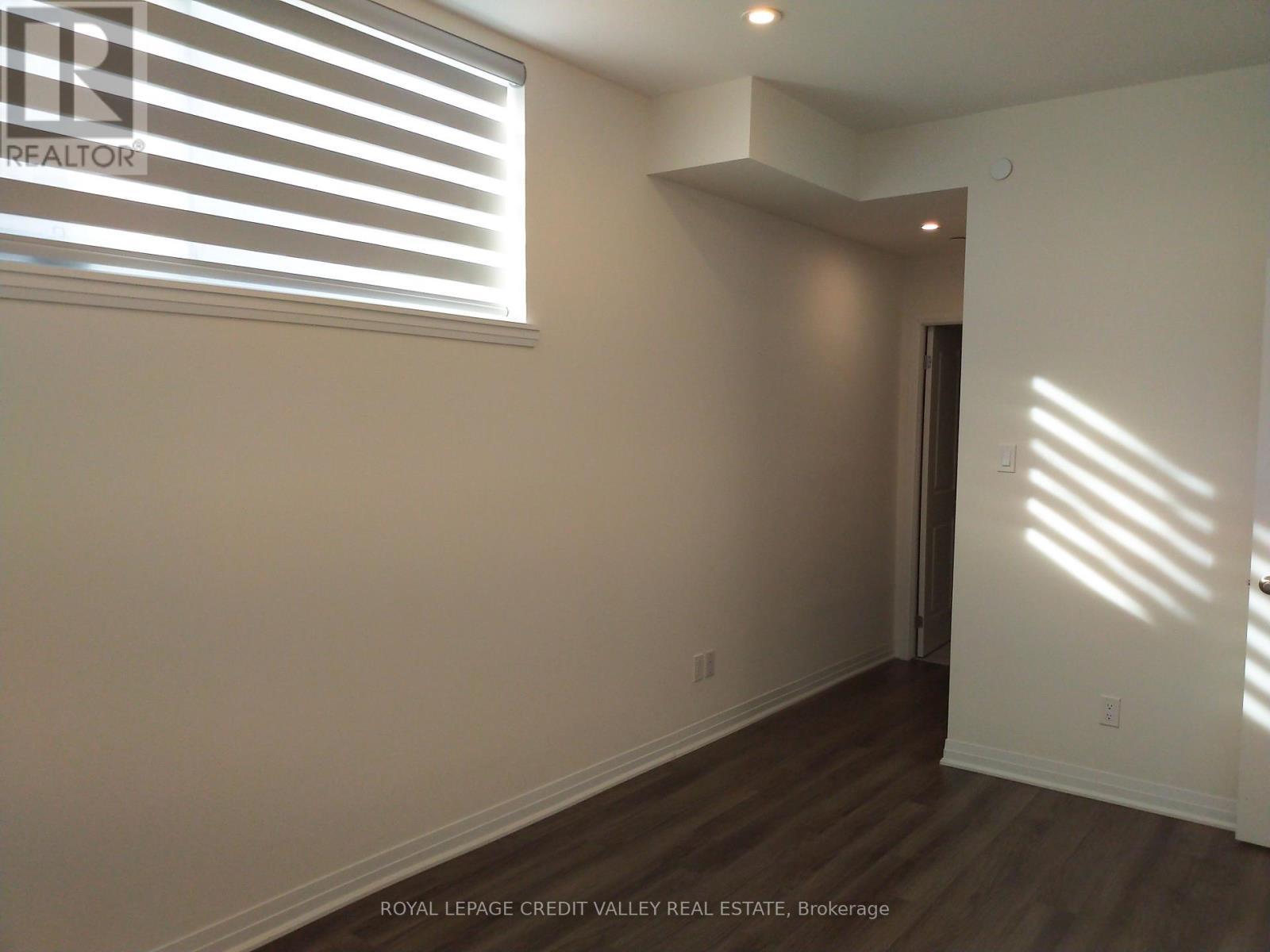 












37 - 650 ATWATER AVENUE

,
Mississauga,




Ontario
L5G0B6

