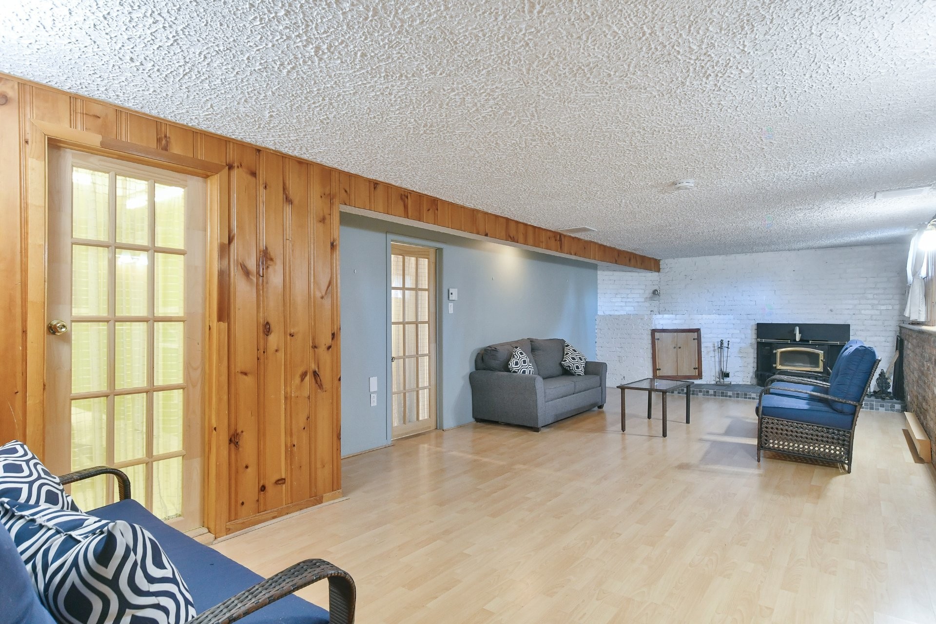 









532


6e Avenue

,
Saint-Jérôme,




QC
J7Z5H9

