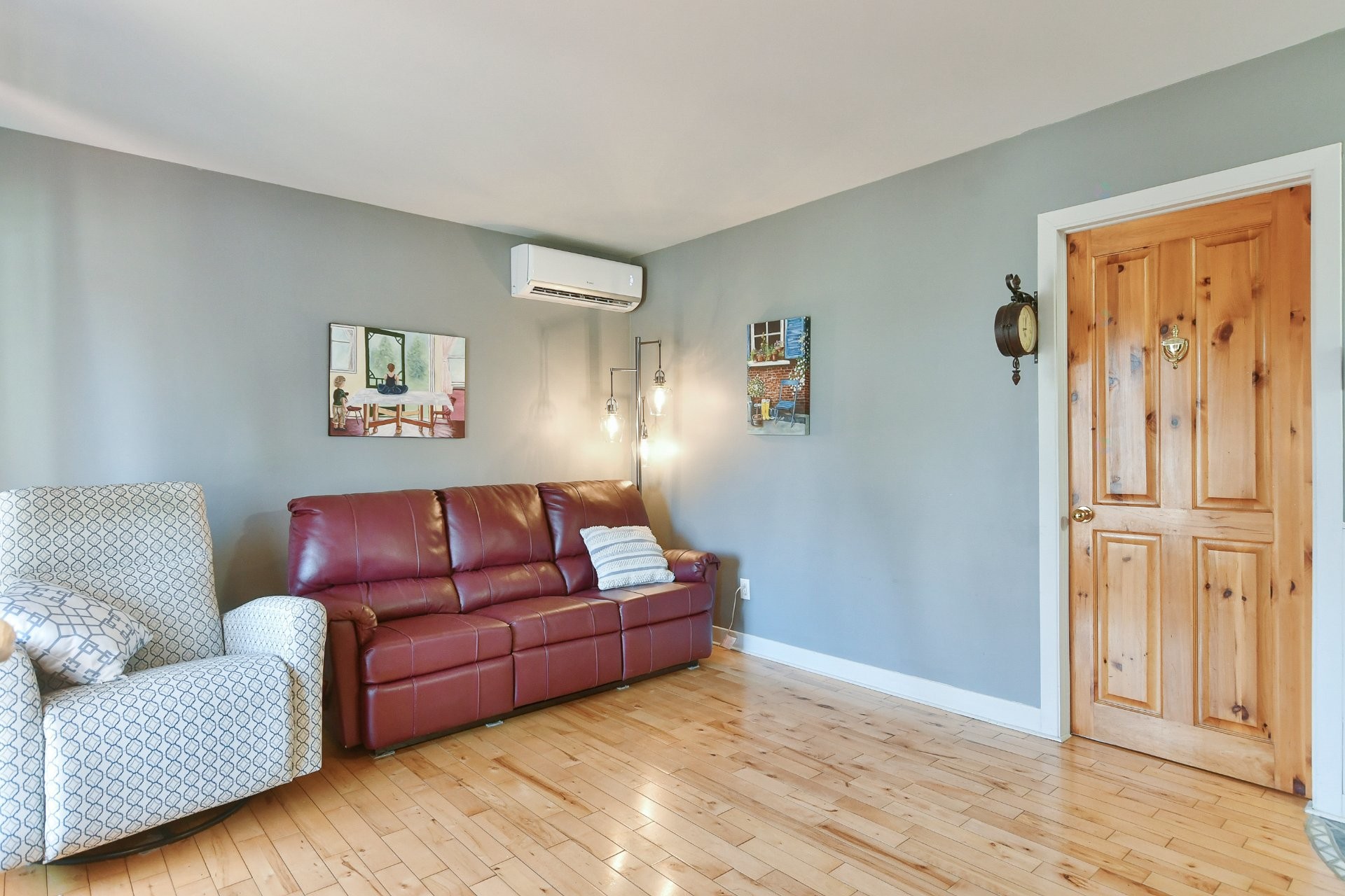 









532


6e Avenue

,
Saint-Jérôme,




QC
J7Z5H9

