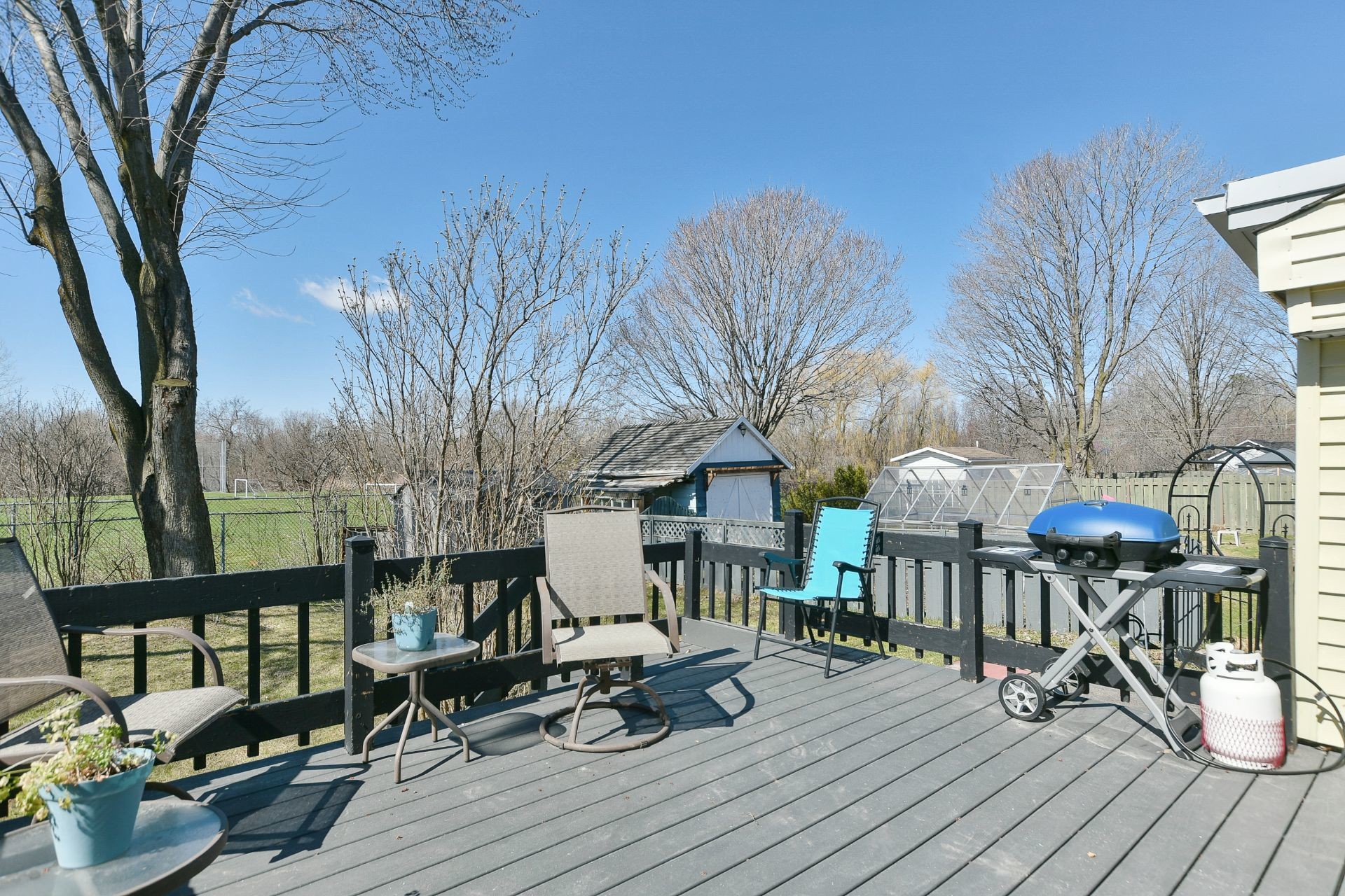 









532


6e Avenue

,
Saint-Jérôme,




QC
J7Z5H9

