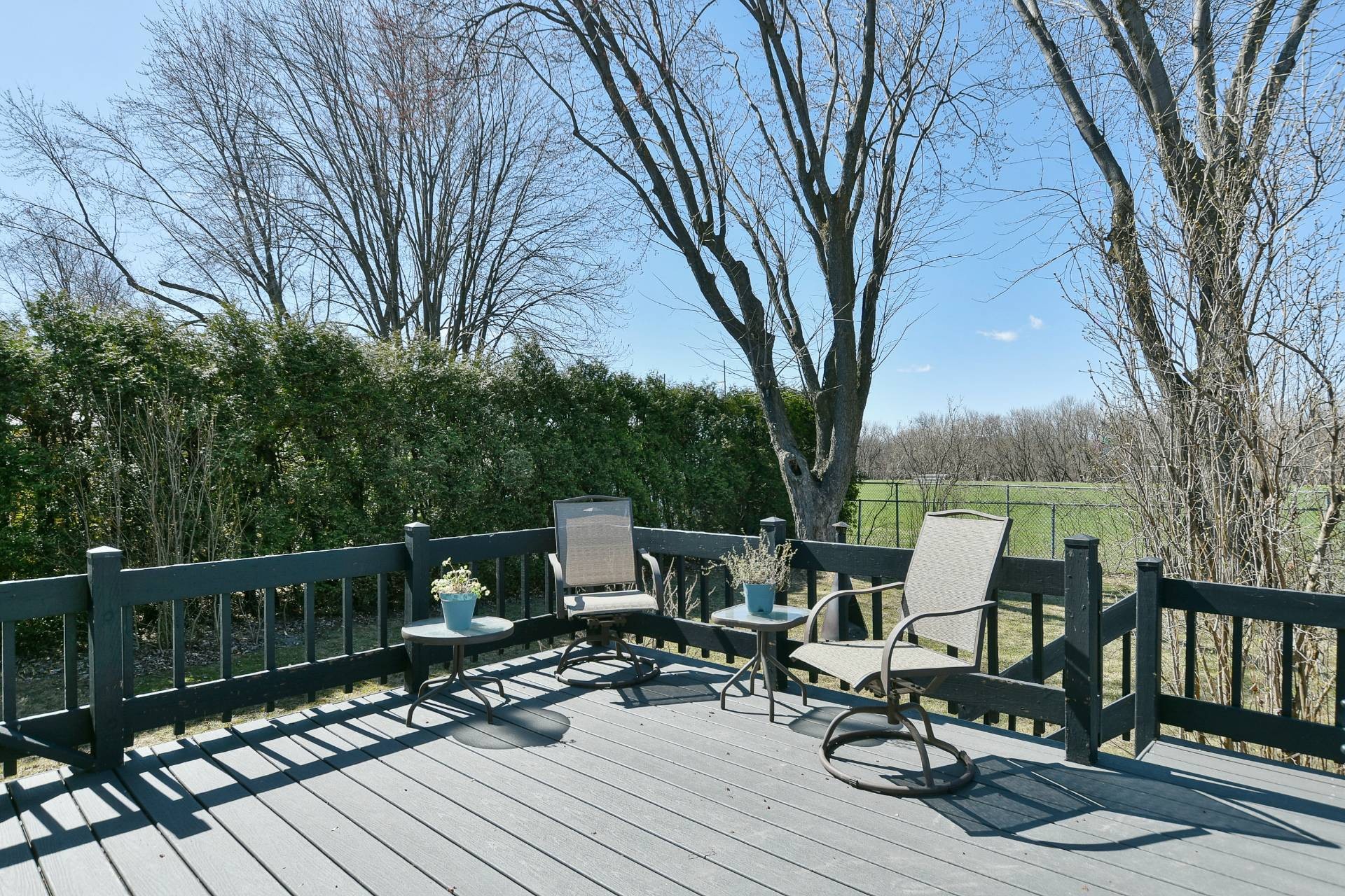 









532


6e Avenue

,
Saint-Jérôme,




QC
J7Z5H9

