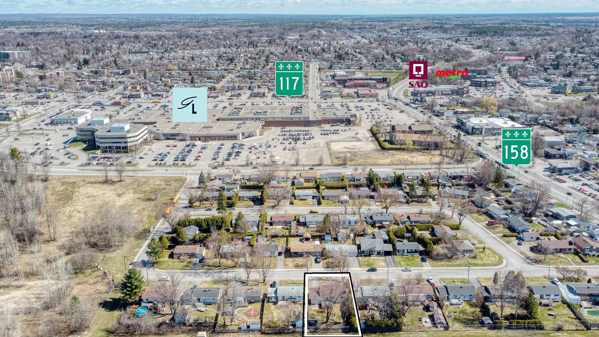 









532


6e Avenue

,
Saint-Jérôme,




QC
J7Z5H9

