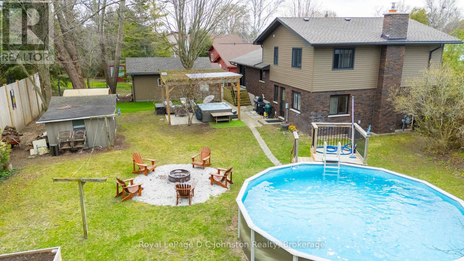 












44 ARCHIBALD PLACE

,
Saugeen Shores,




Ontario
N0H2L0

