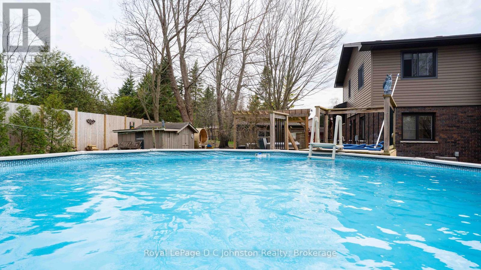 












44 ARCHIBALD PLACE

,
Saugeen Shores,




Ontario
N0H2L0

