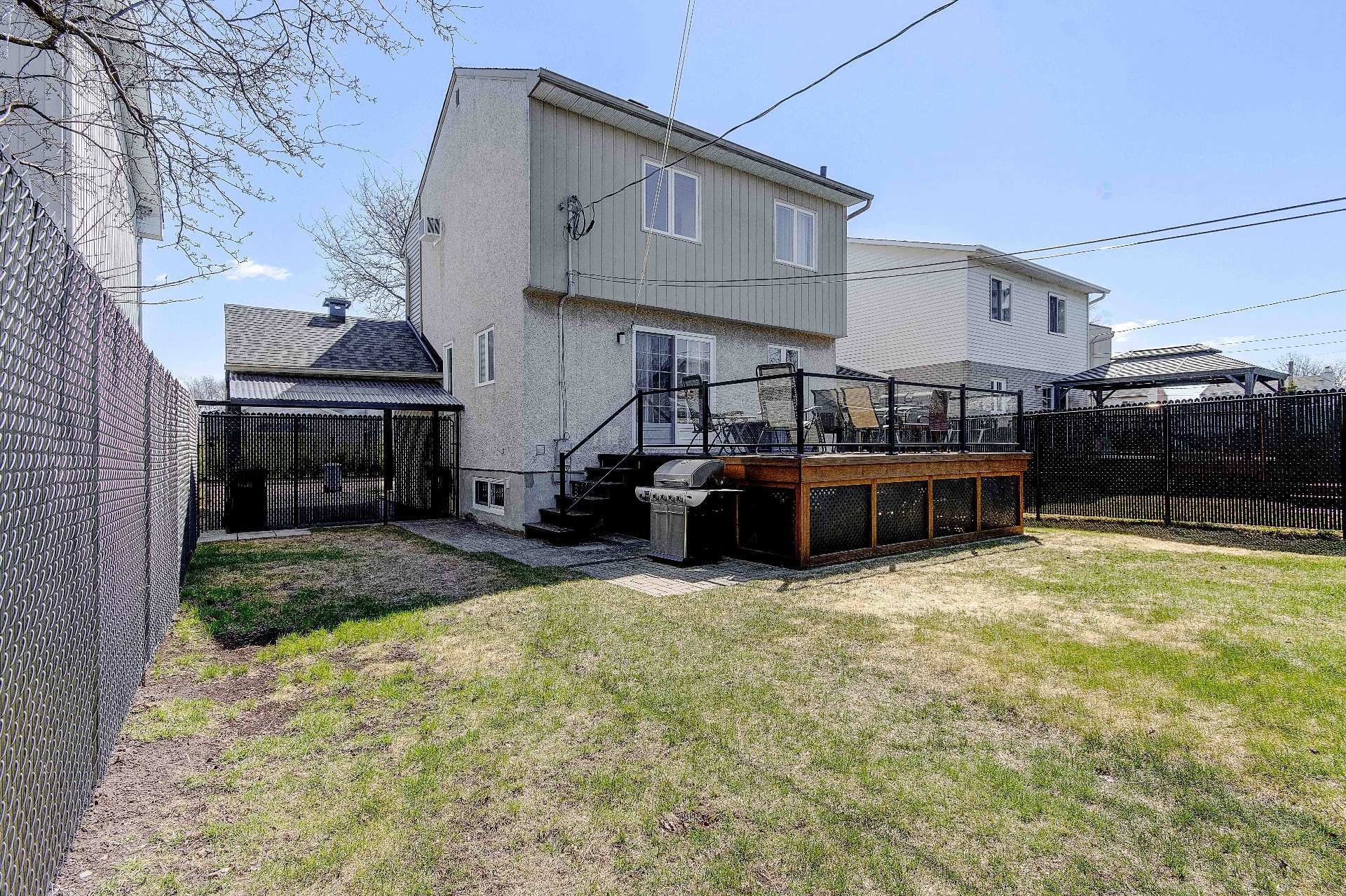 









3231


Rue Bertin

,
Longueuil (Le Vieux-Longueuil),




QC
J4M2R5

