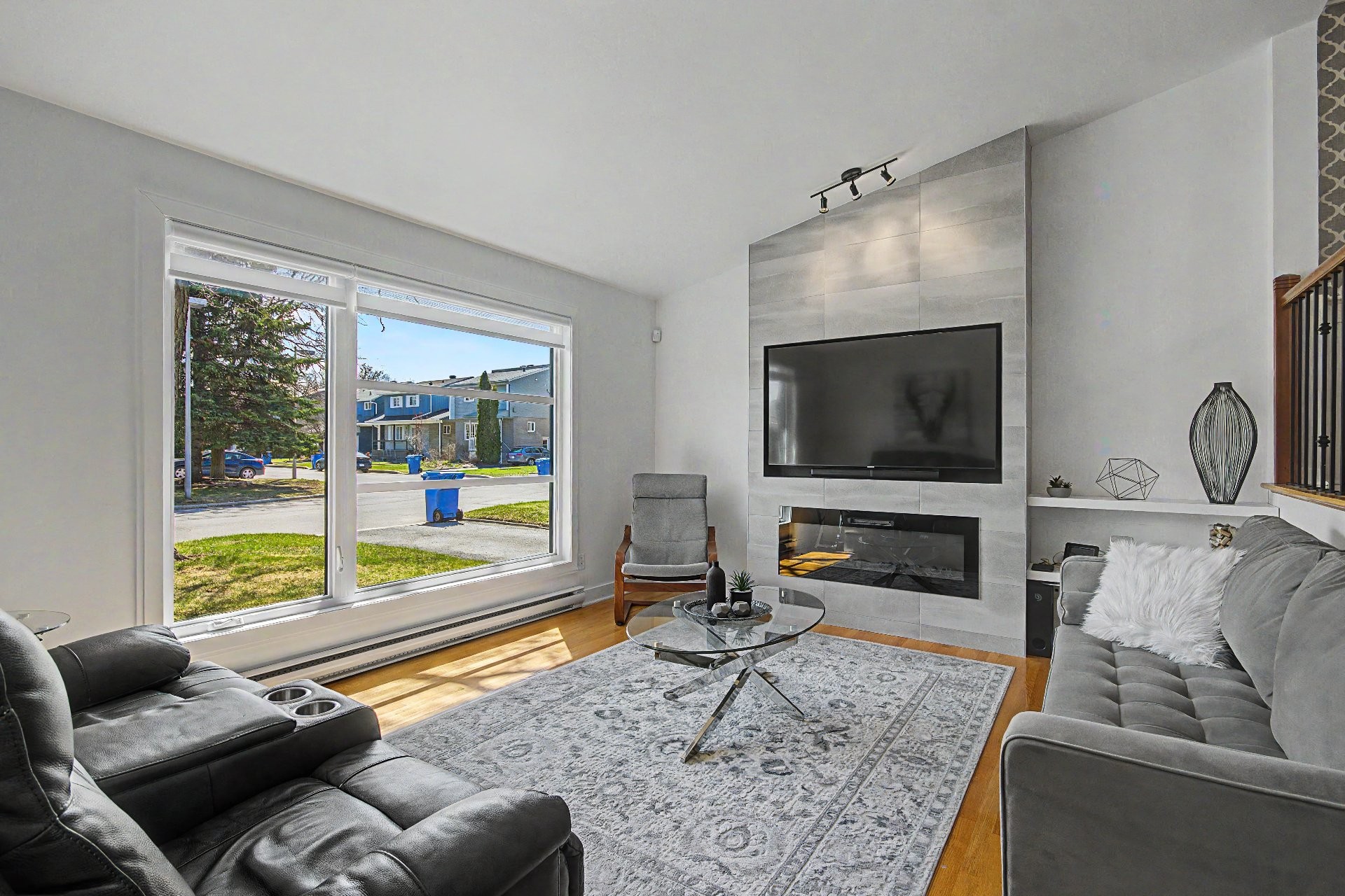 









3231


Rue Bertin

,
Longueuil (Le Vieux-Longueuil),




QC
J4M2R5

