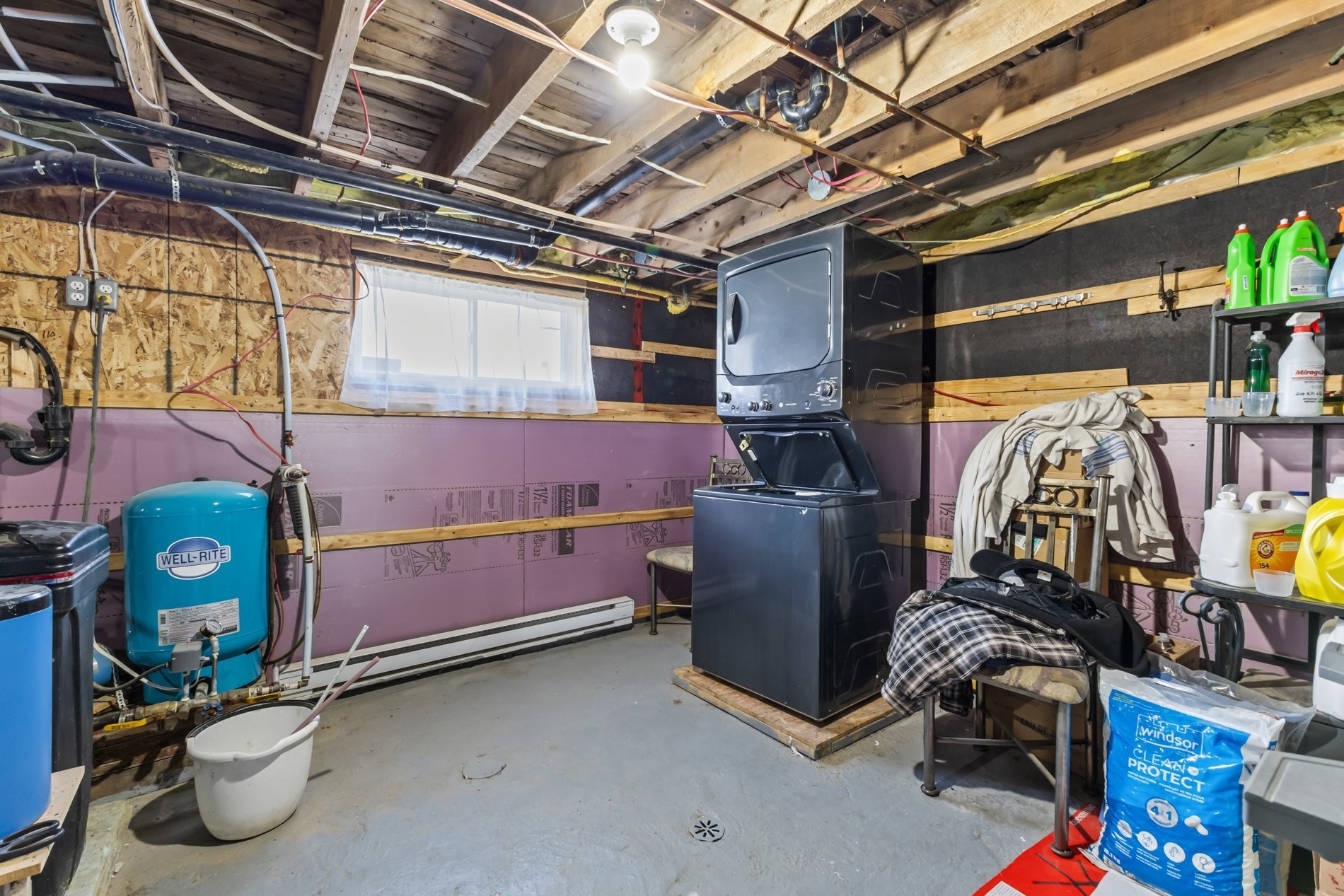 









24


56e Avenue

,
Saint-Paul-de-l'Île-aux-Noix,




QC
J0J1G0

