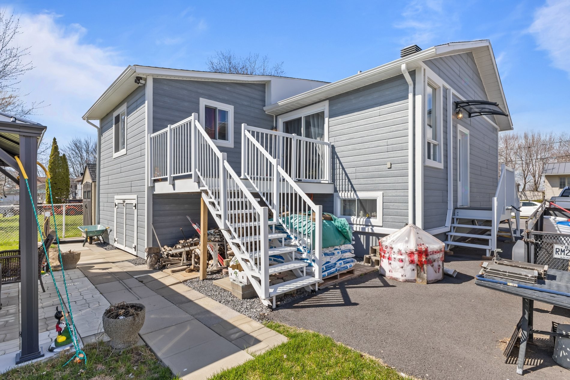 









24


56e Avenue

,
Saint-Paul-de-l'Île-aux-Noix,




QC
J0J1G0

