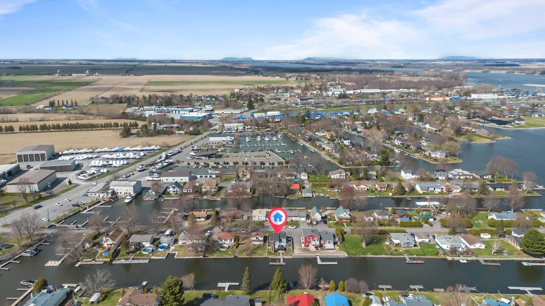 









24


56e Avenue

,
Saint-Paul-de-l'Île-aux-Noix,




QC
J0J1G0

