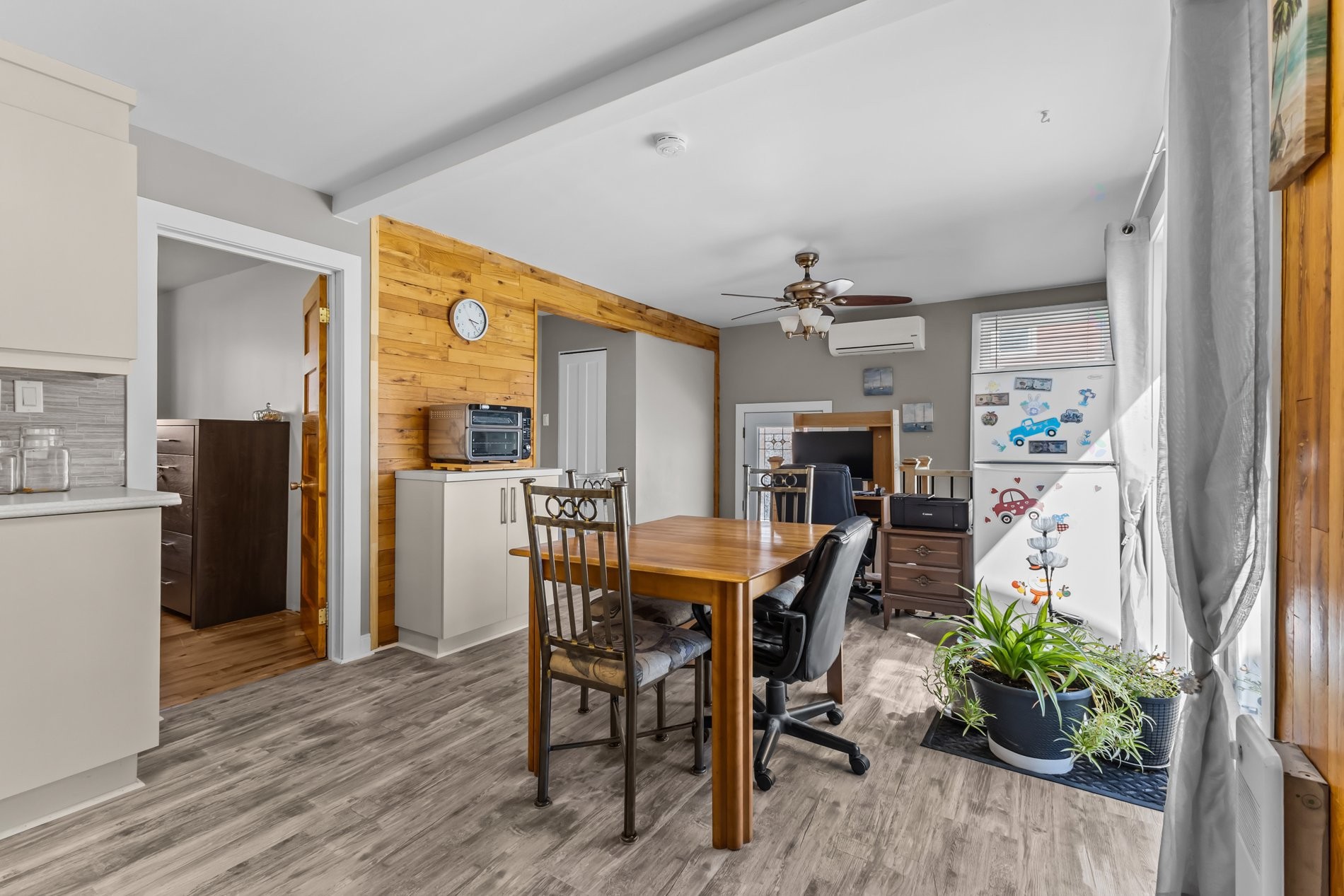 









24


56e Avenue

,
Saint-Paul-de-l'Île-aux-Noix,




QC
J0J1G0

