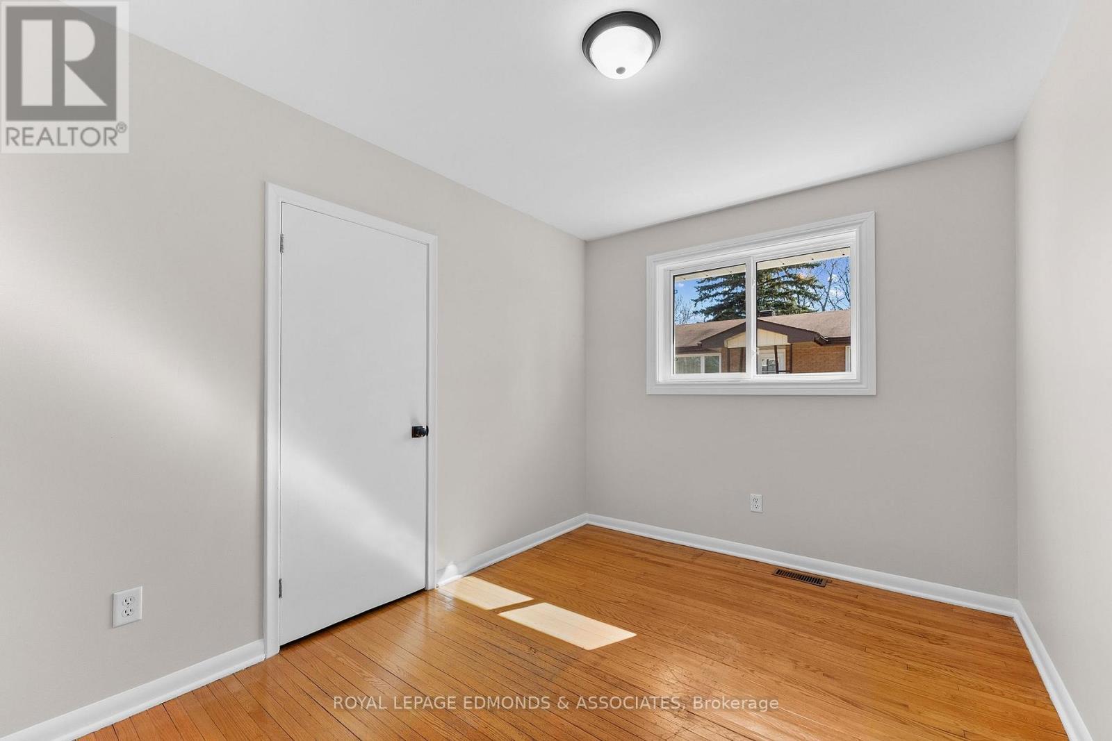 












498 ESTELLE STREET

,
Pembroke,




Ontario
K8A3G8

