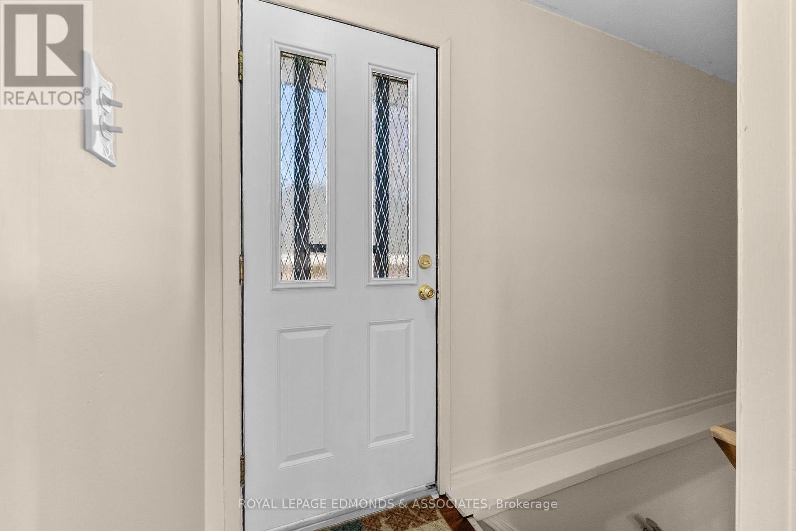












498 ESTELLE STREET

,
Pembroke,




Ontario
K8A3G8

