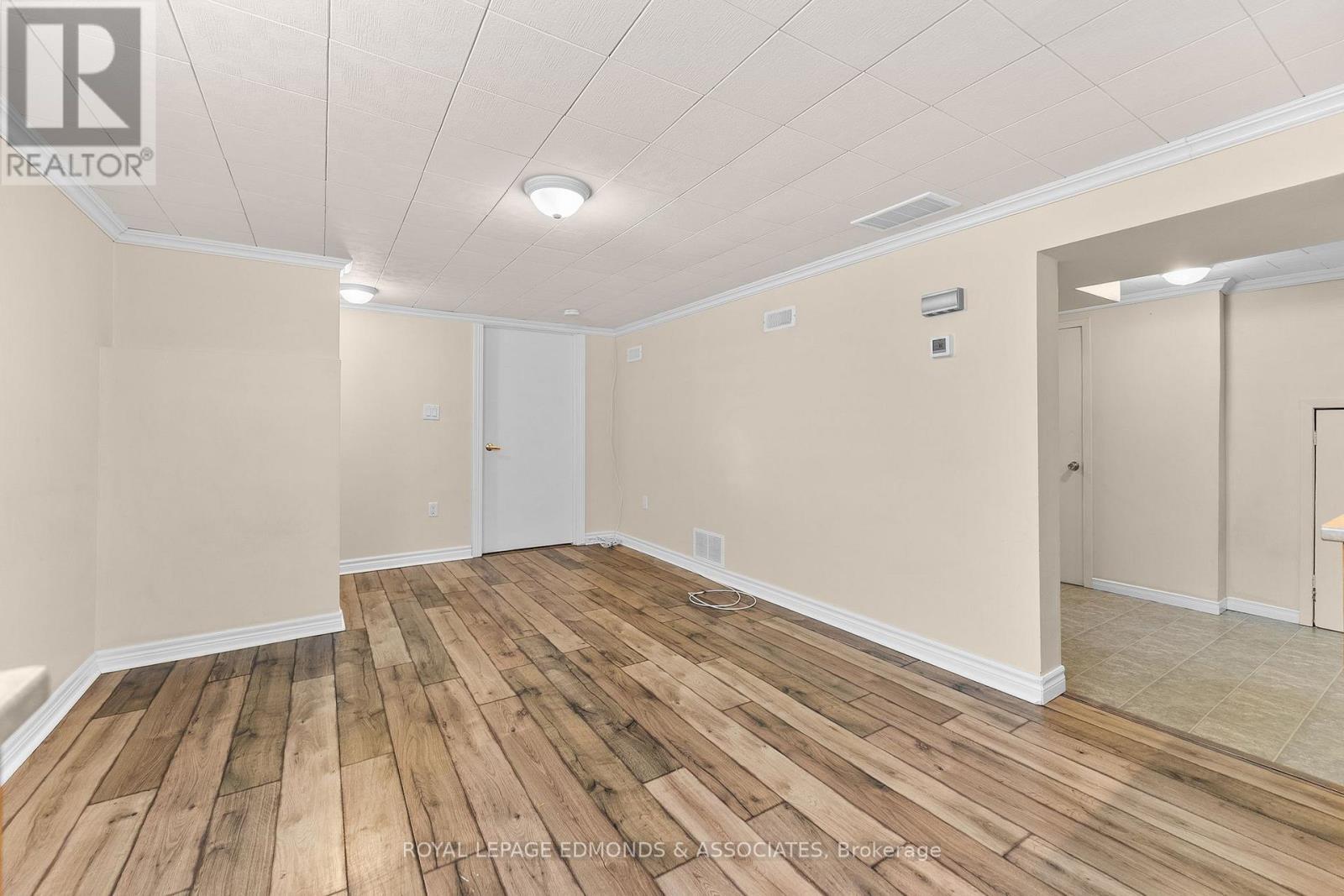 












498 ESTELLE STREET

,
Pembroke,




Ontario
K8A3G8

