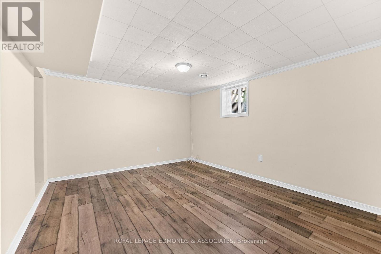 












498 ESTELLE STREET

,
Pembroke,




Ontario
K8A3G8

