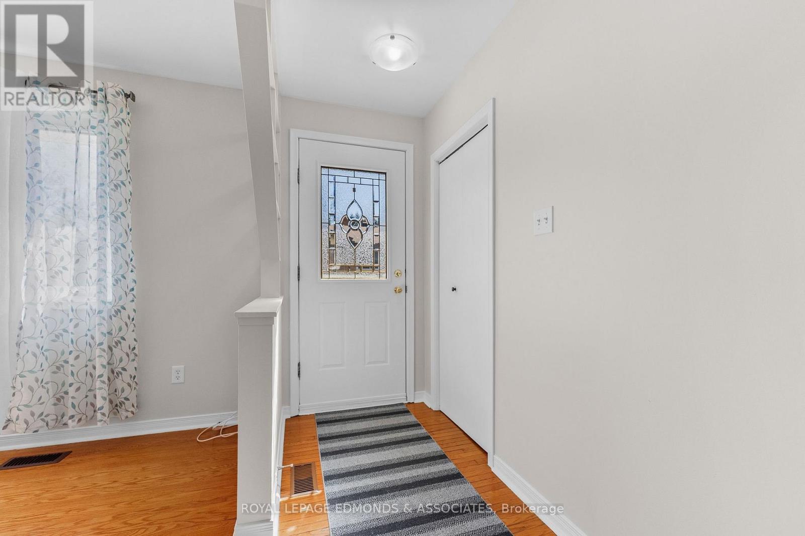 












498 ESTELLE STREET

,
Pembroke,




Ontario
K8A3G8

